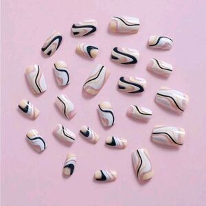 💕5/$18 24 pk Swirled Designed Press on Nails